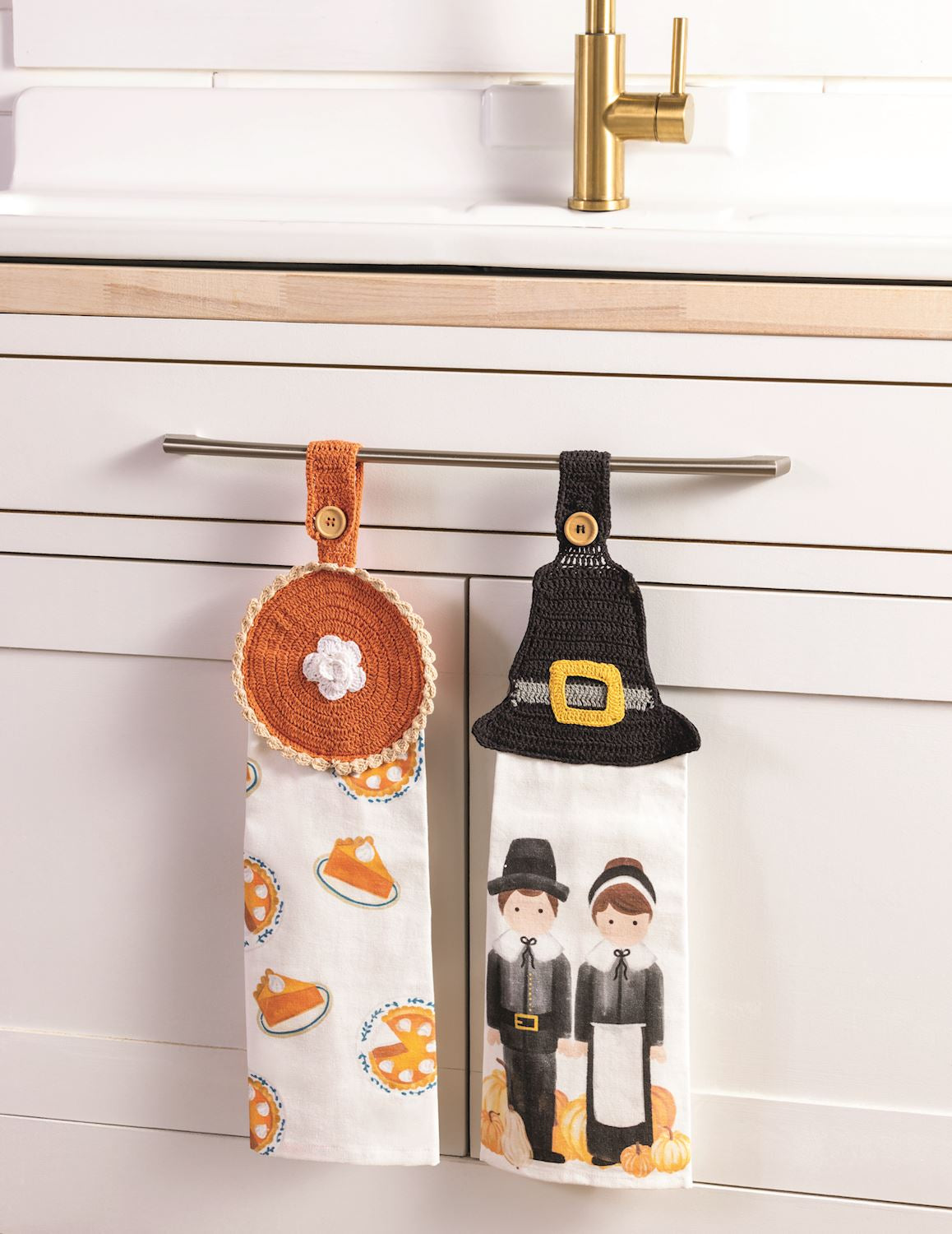 Pilgrim Hat Crochet Hanging Towel