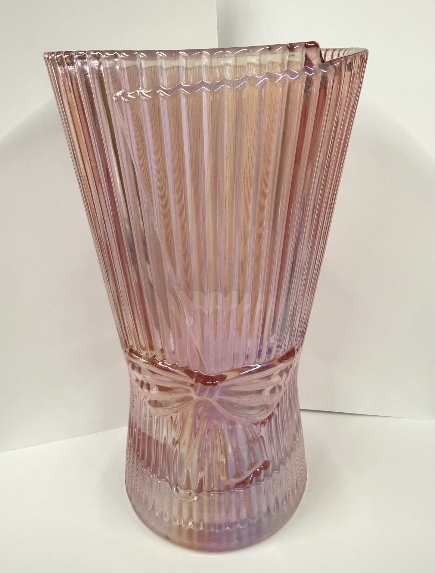 Ribbed Pearlized Vase