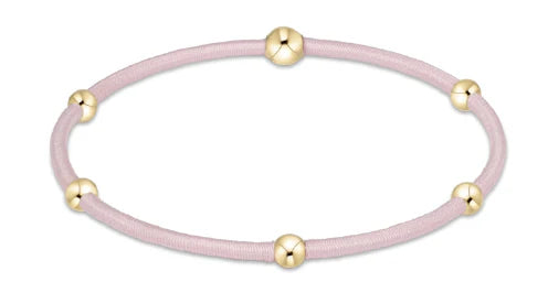"e"ssentials Light Pink