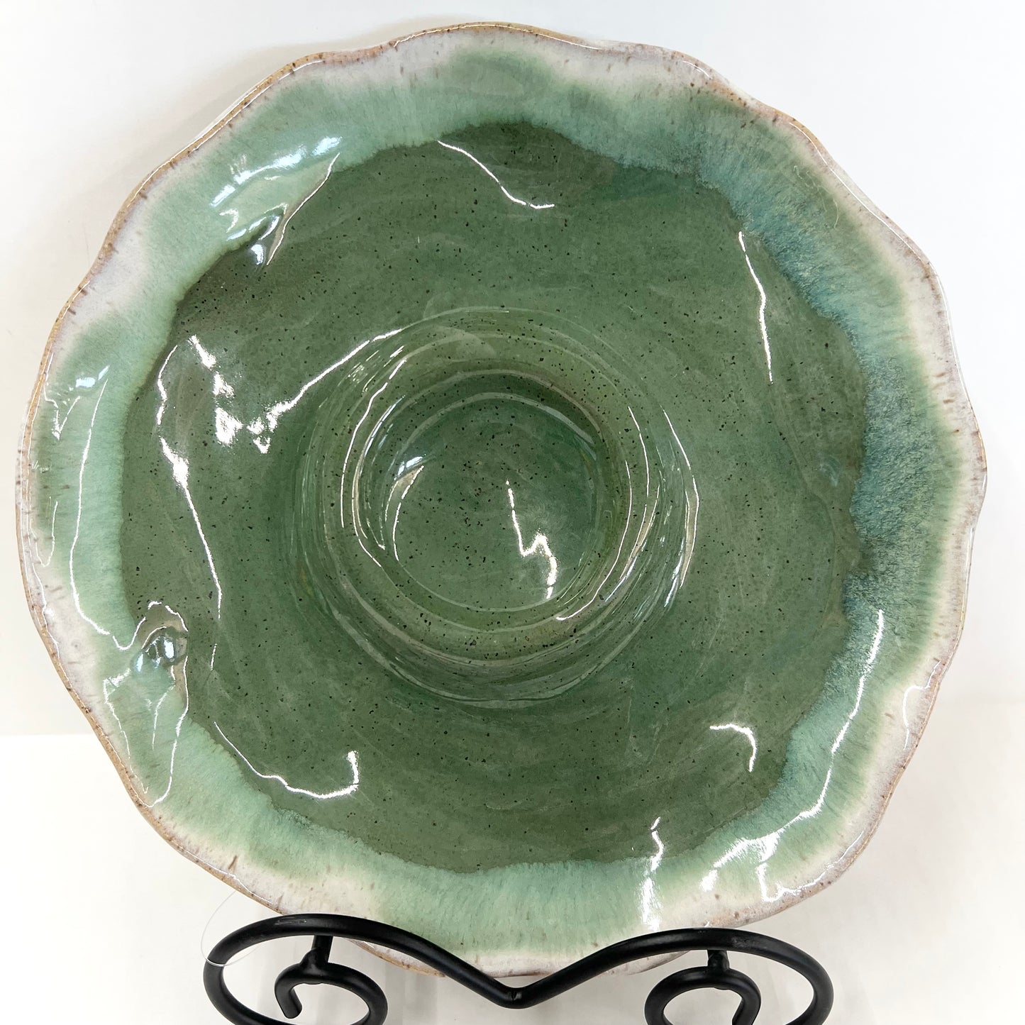 Small Hors d'oeuvre Dish in Matcha Leaf
