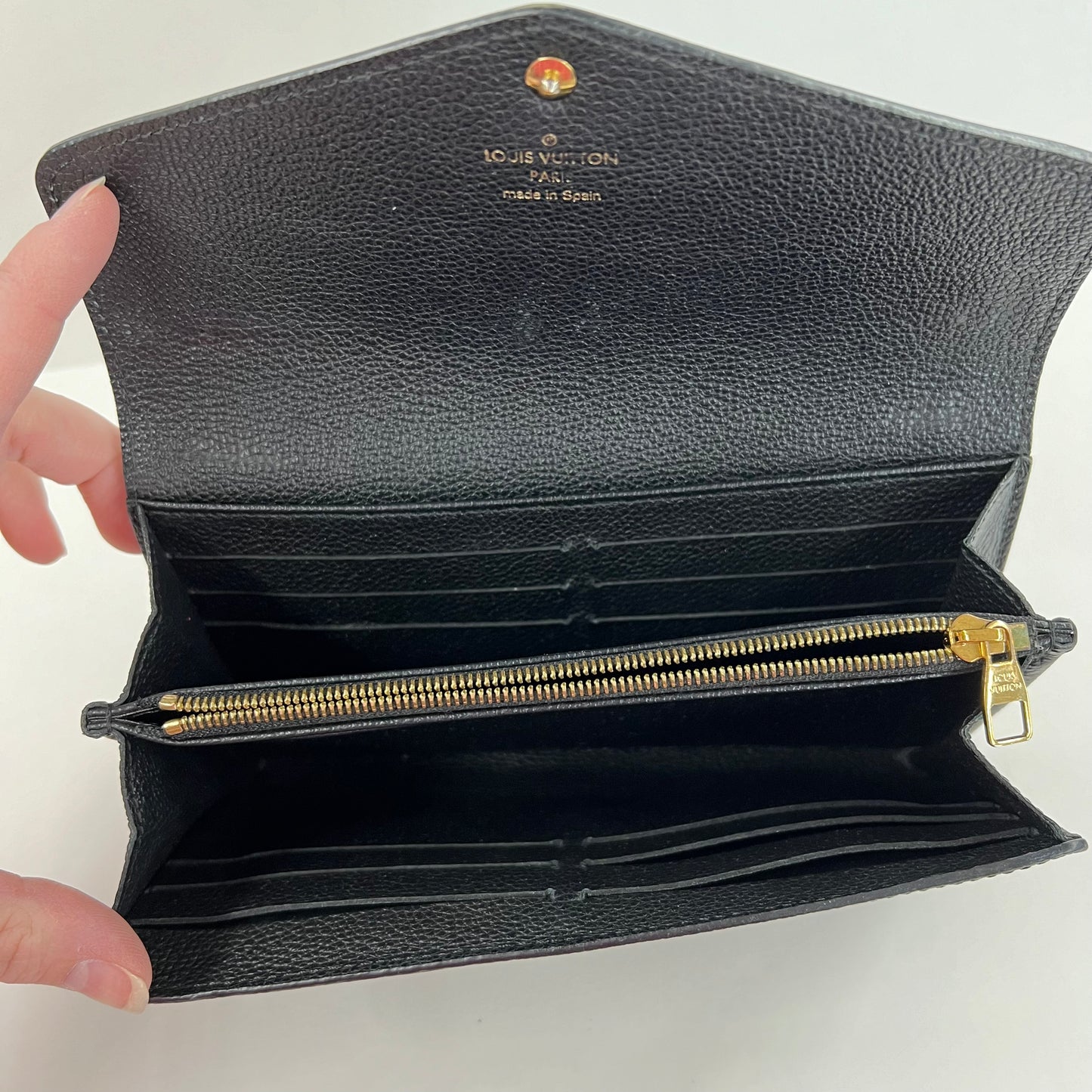 Pre-Loved Louis Vuitton Empriente Sarah Wallet