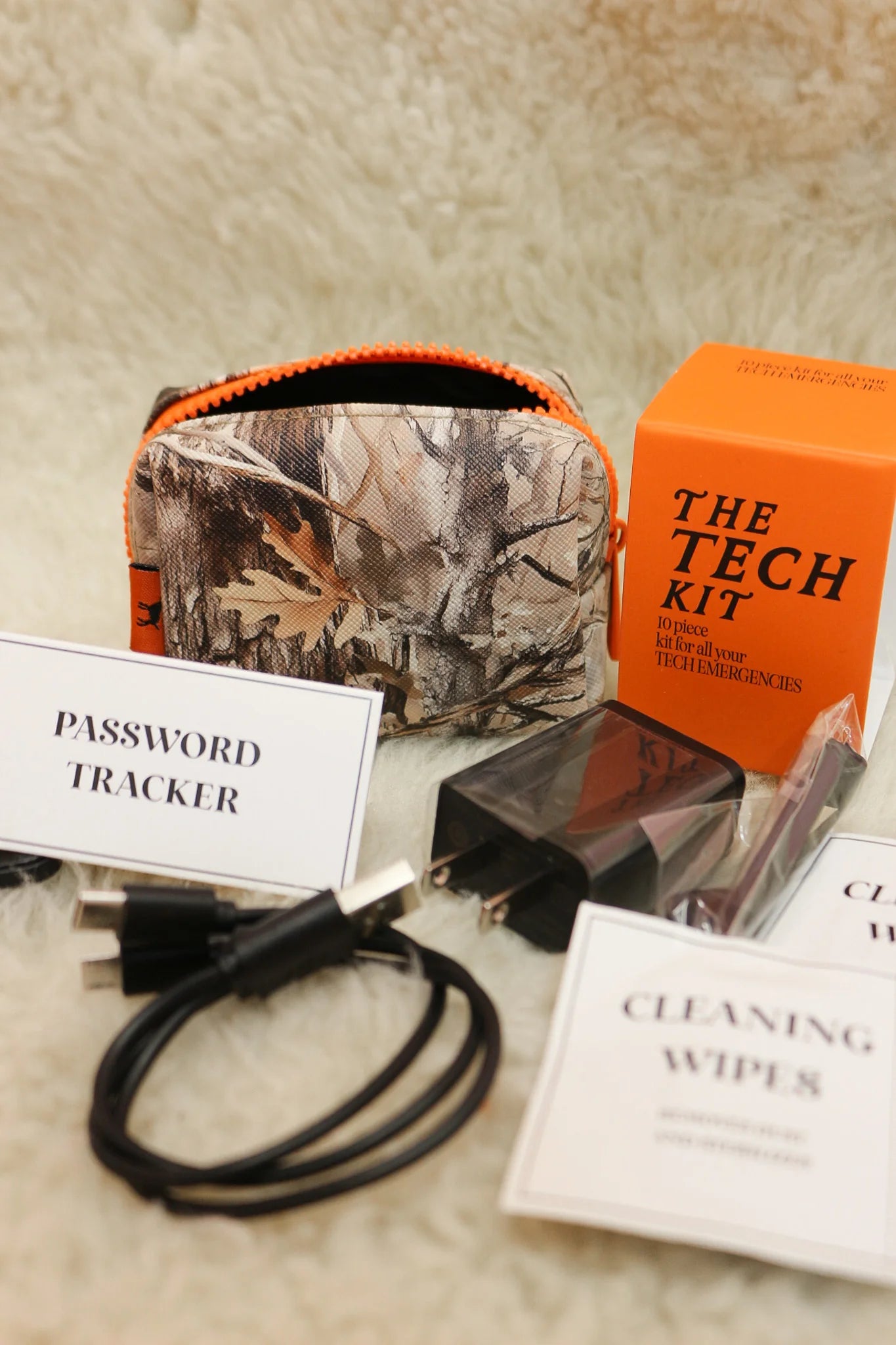 Mini Men's Tech Kit