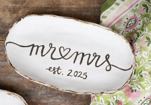 Mr & Mrs Est 2025 Platter