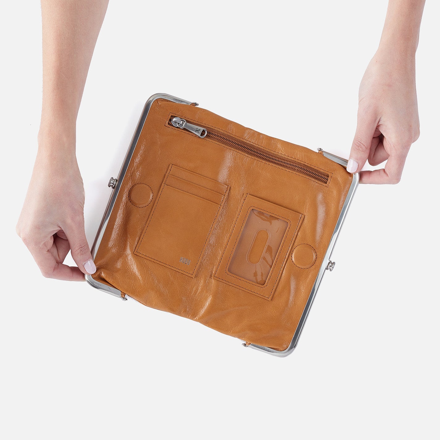 Lauren Clutch Wallet in Natural