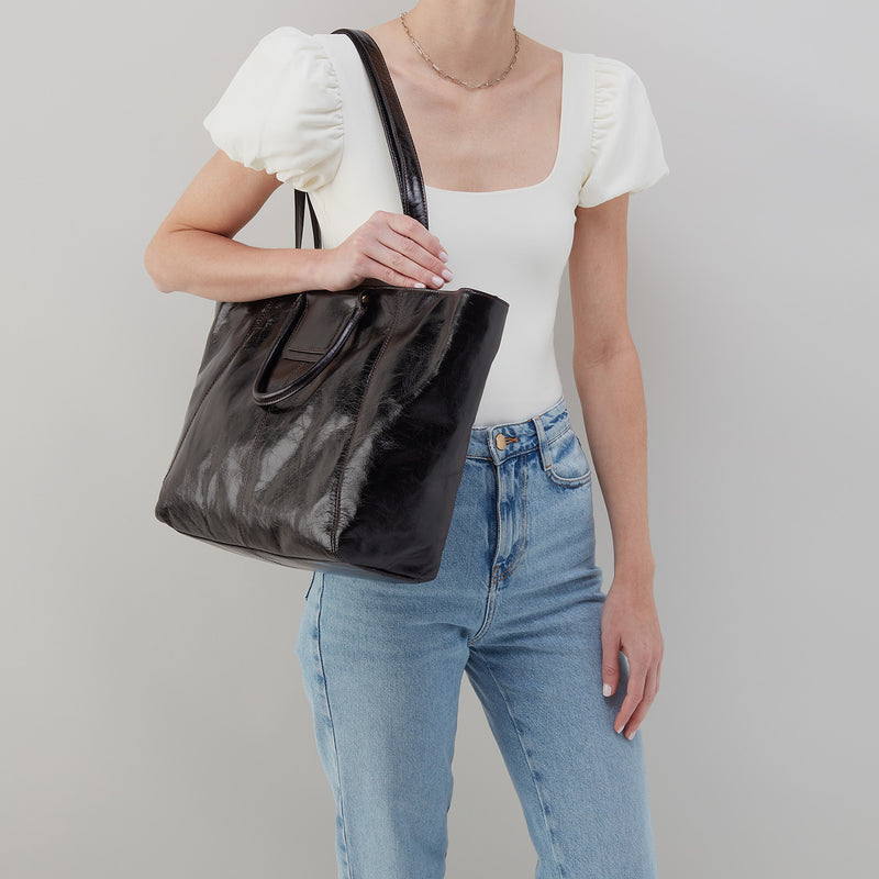 Sheila Tote in Black