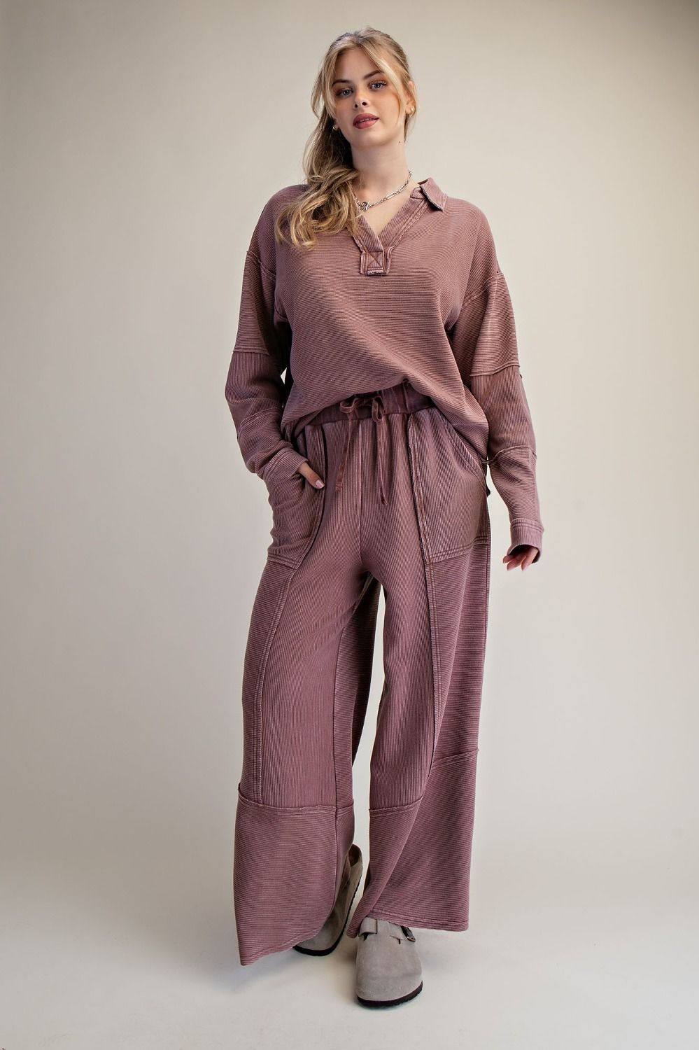 Textured Thermal Washed Pullover in Hot Chocolate