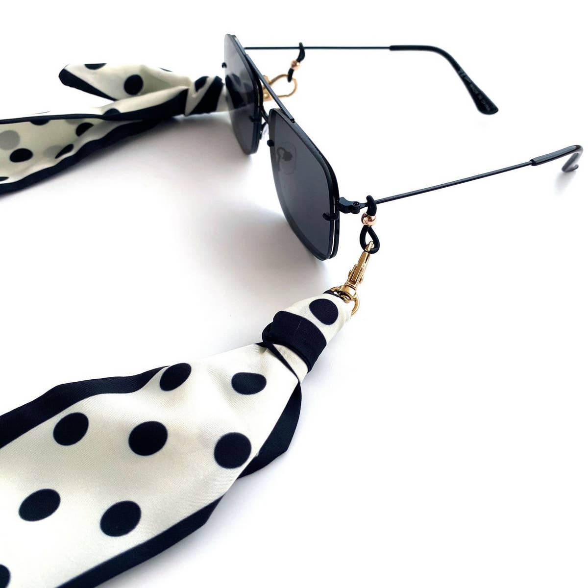 Chic Dual-Use Scarf Chain in Dots