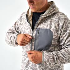 Blaze Tech Quarter Zip Classic Deer Camo