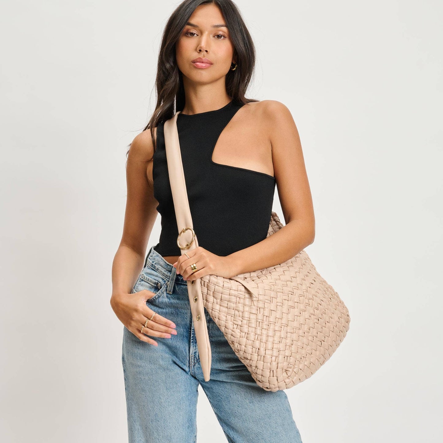 Classica Woven Crossbody: Oatmilk