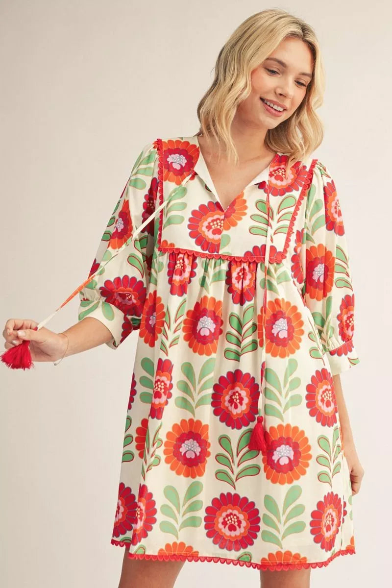 Floral Peasant Dress with Scallop Trim Detail