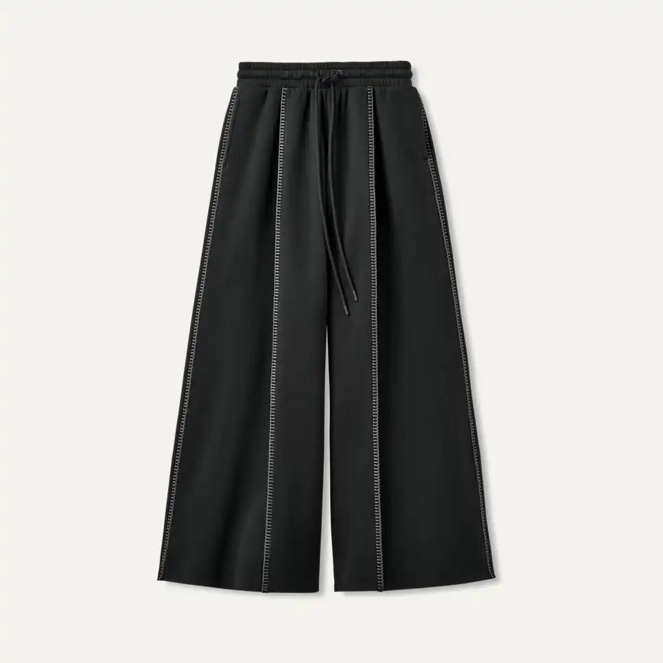 W Classic Wide Leg Pant in Black