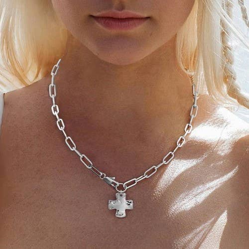 NOTABLE HAMMERED CROSS FRONT TOGGLE NECKLACE |Silver