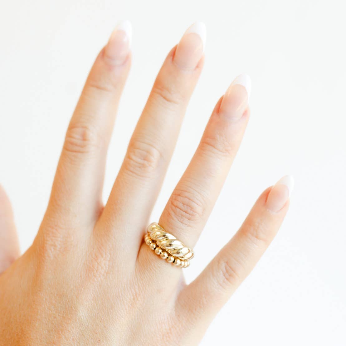 Lauren Beaded Band in Gold: 9/10