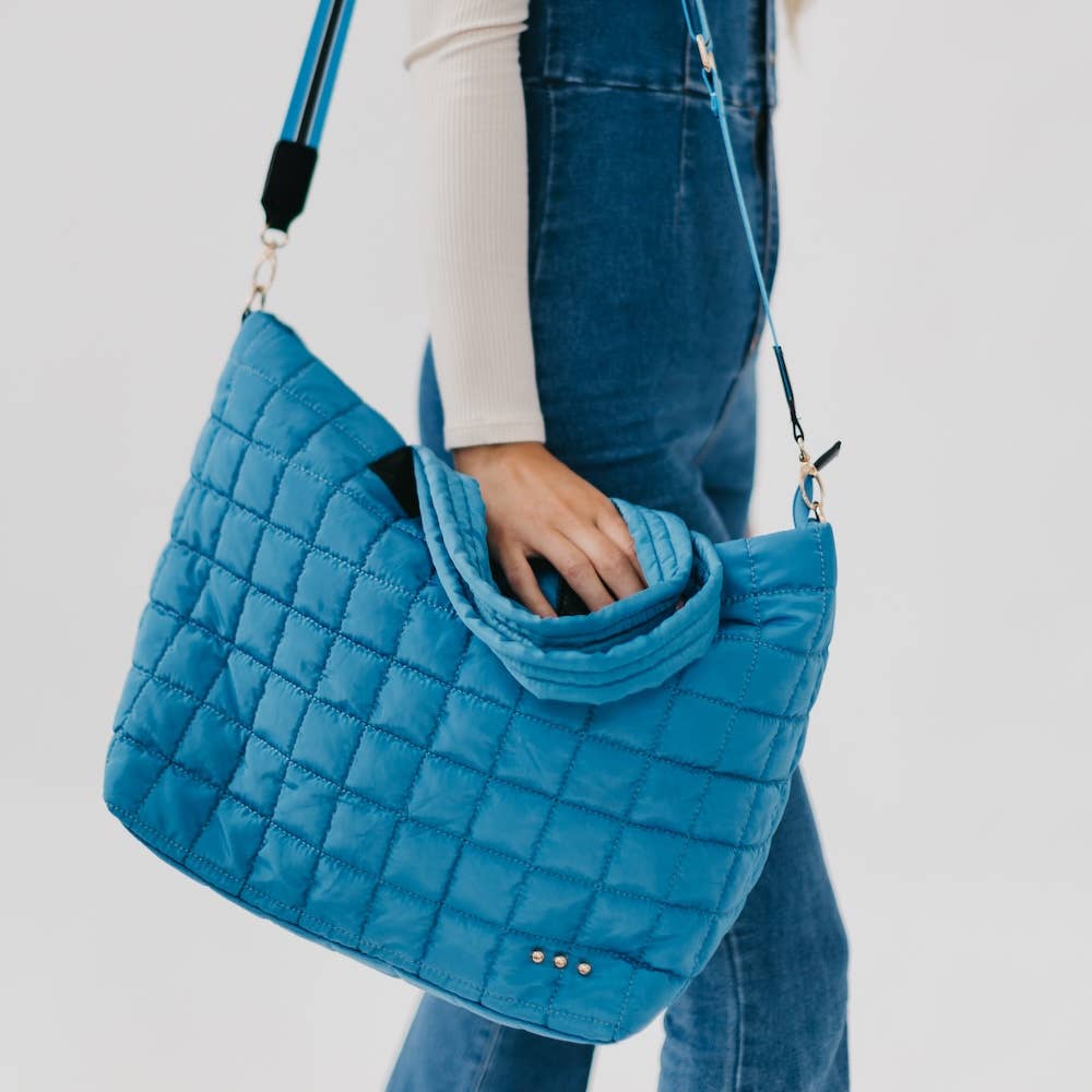 Day Dreamer Quilted Tote Bag: Hot Pink