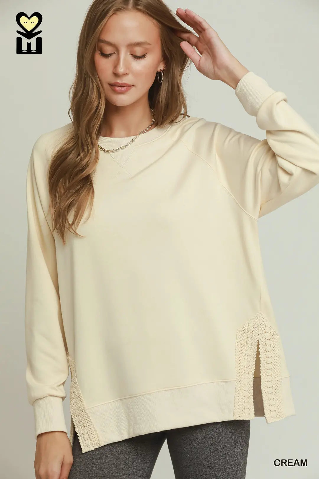 Crochet Trim Raglan Sleeve Top in Cream