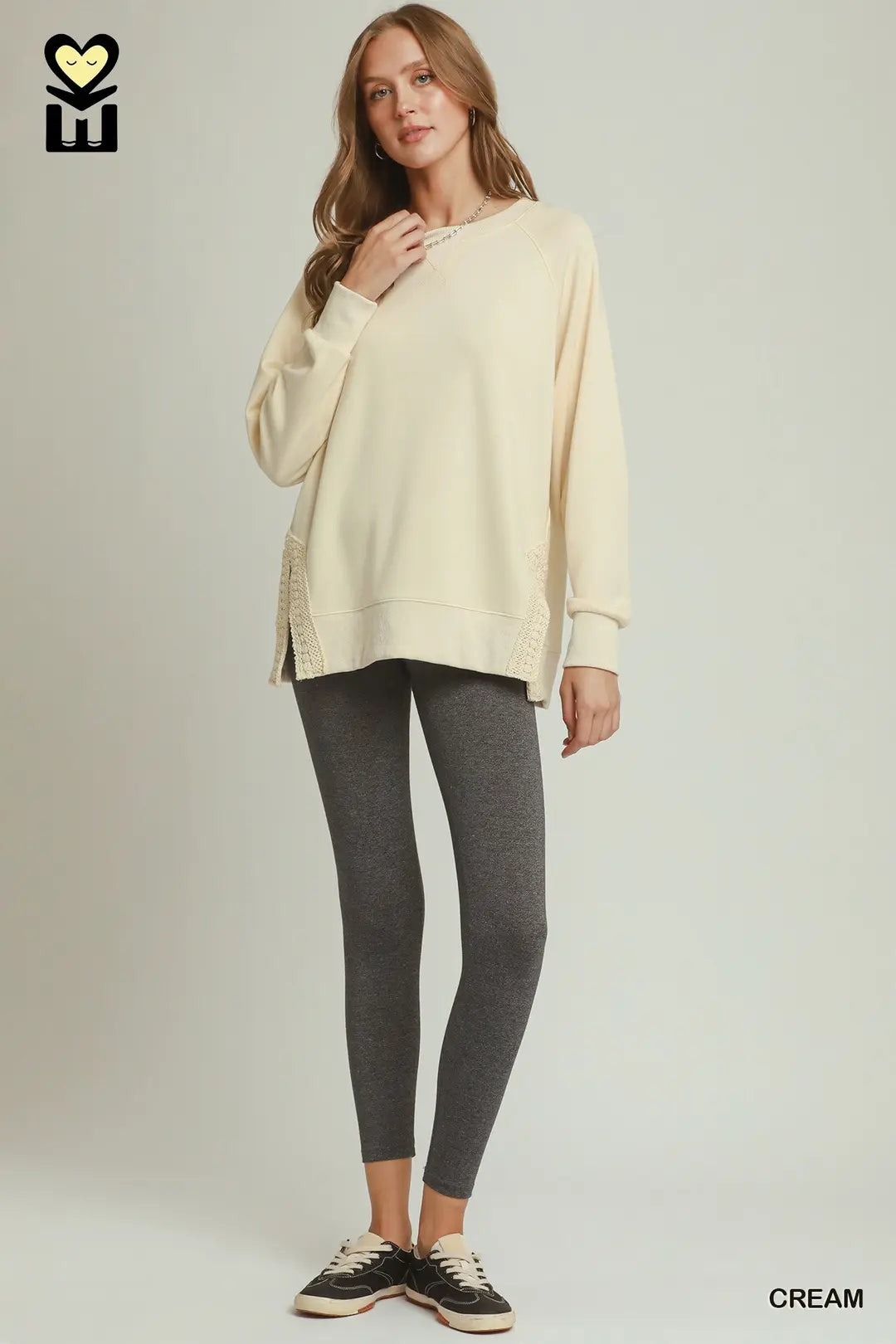 Crochet Trim Raglan Sleeve Top in Cream