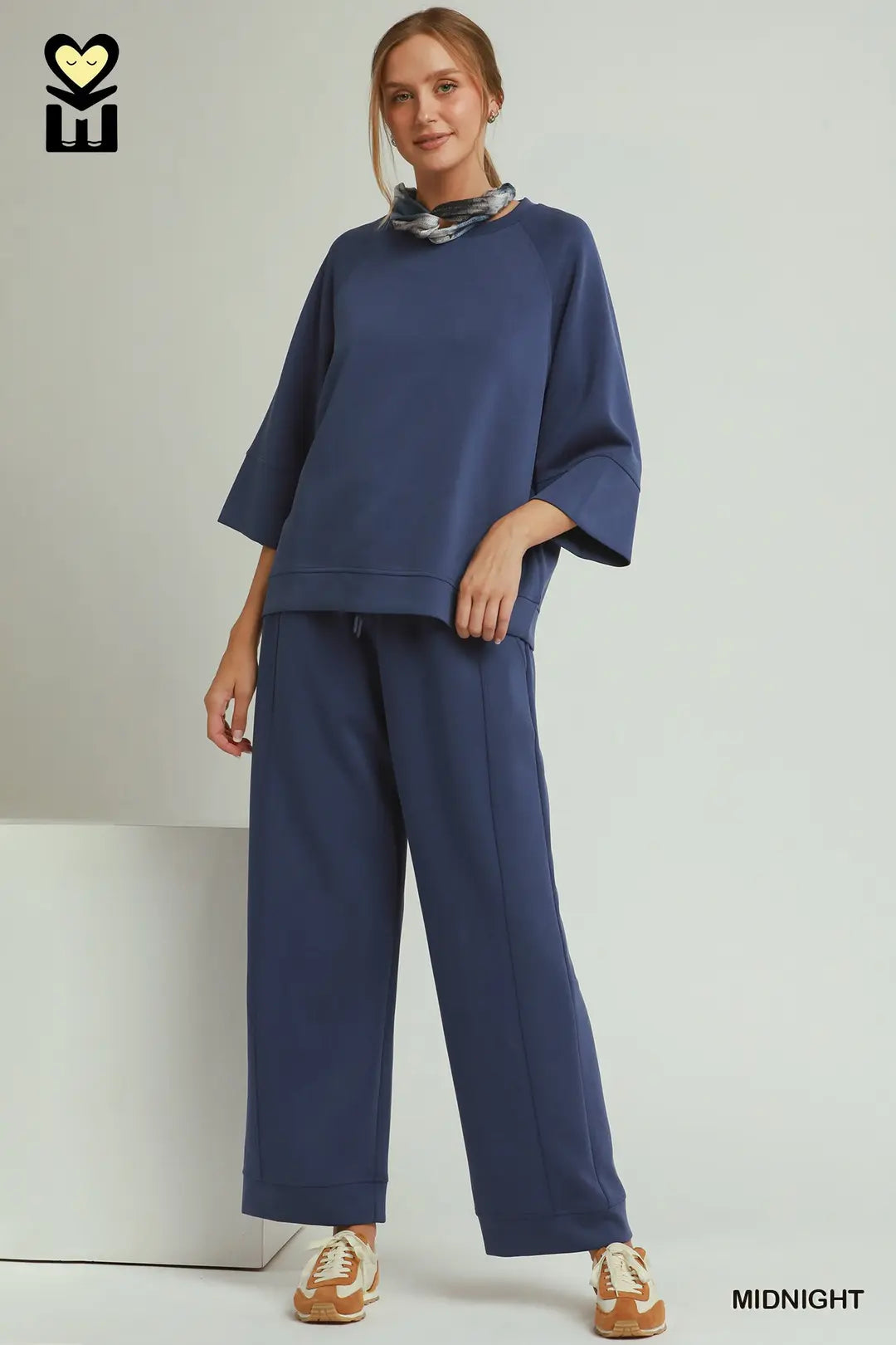 3/4 Sleeve Raglan Top in Midnight