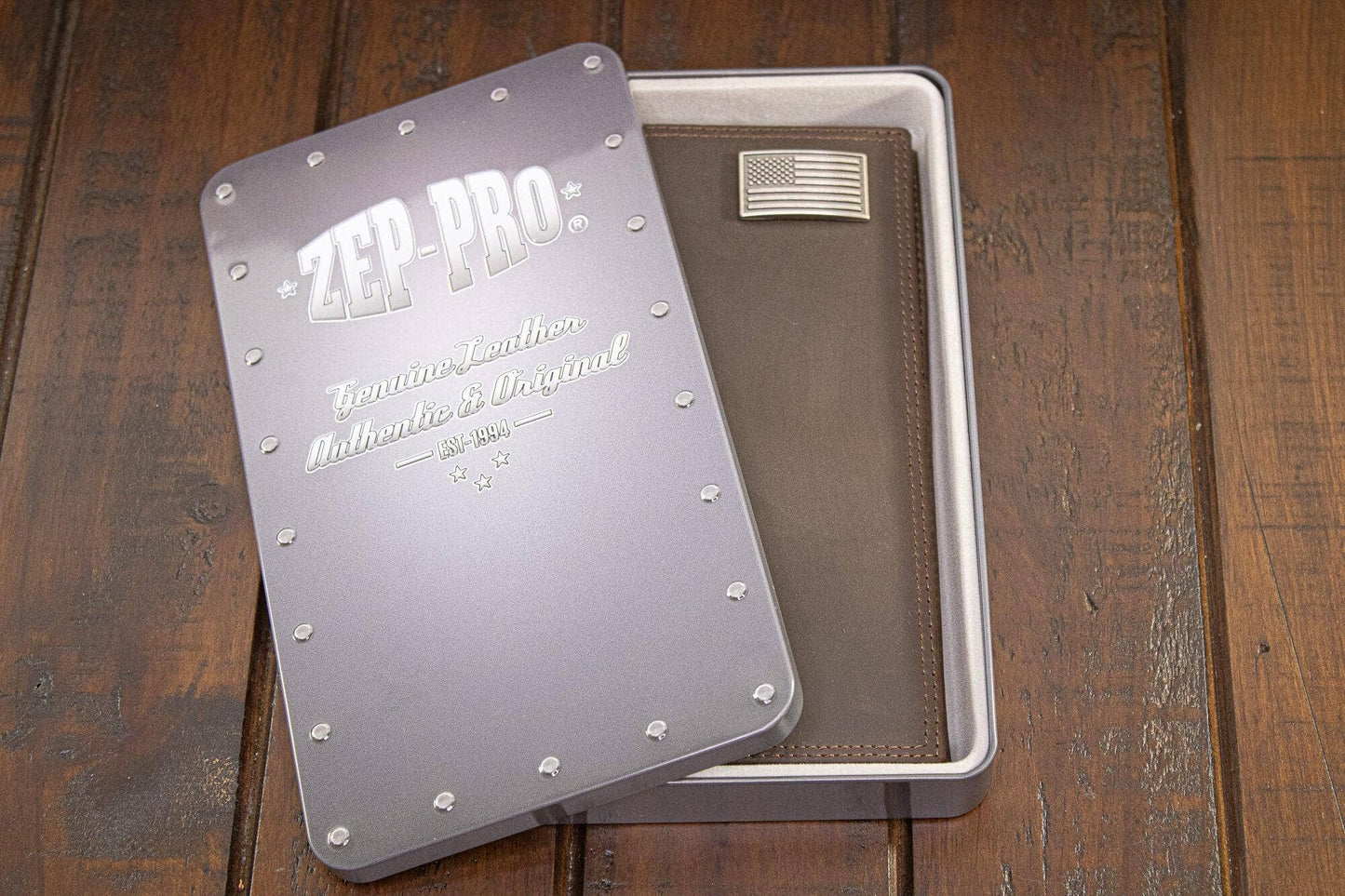 Arkansas Razorback Men's Collegiate Secretary Leather Wallet: Crazyhorse Brown