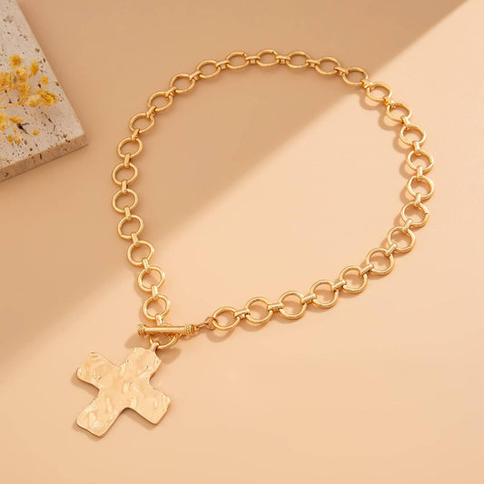 NOTABLE HAMMERED CROSS FRONT TOGGLE NECKLACE GOLD