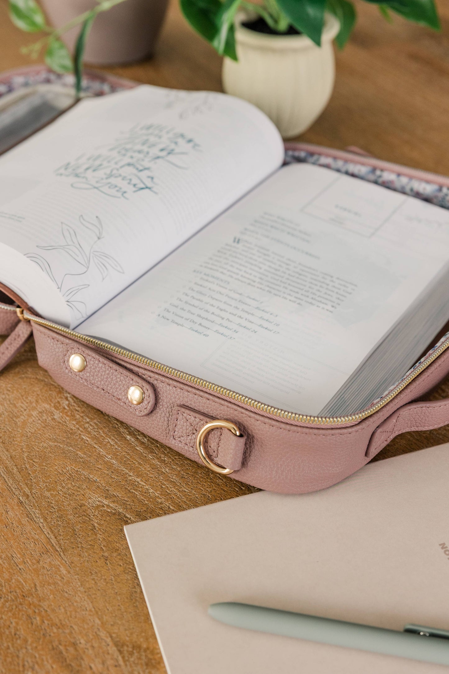 Bible Bag Crossbody in Lavender