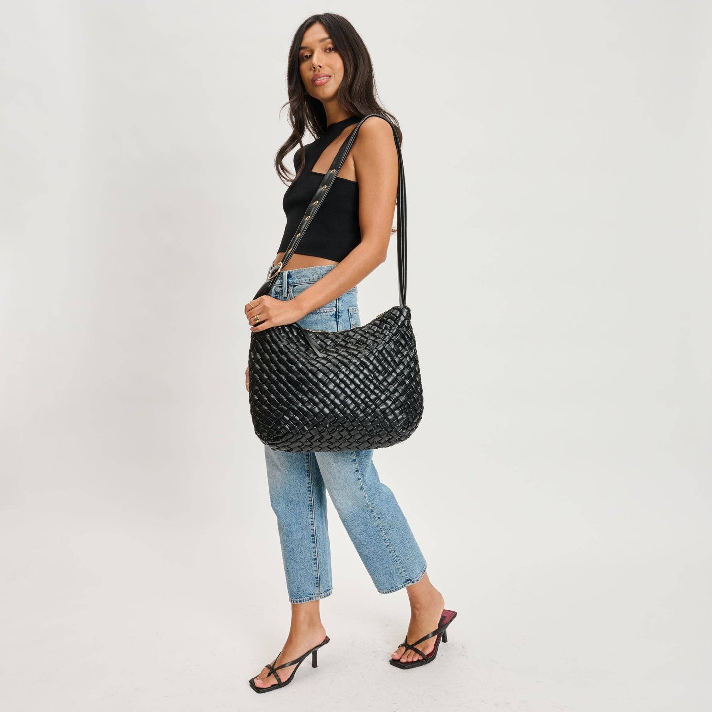 Classica Woven Crossbody: Oatmilk