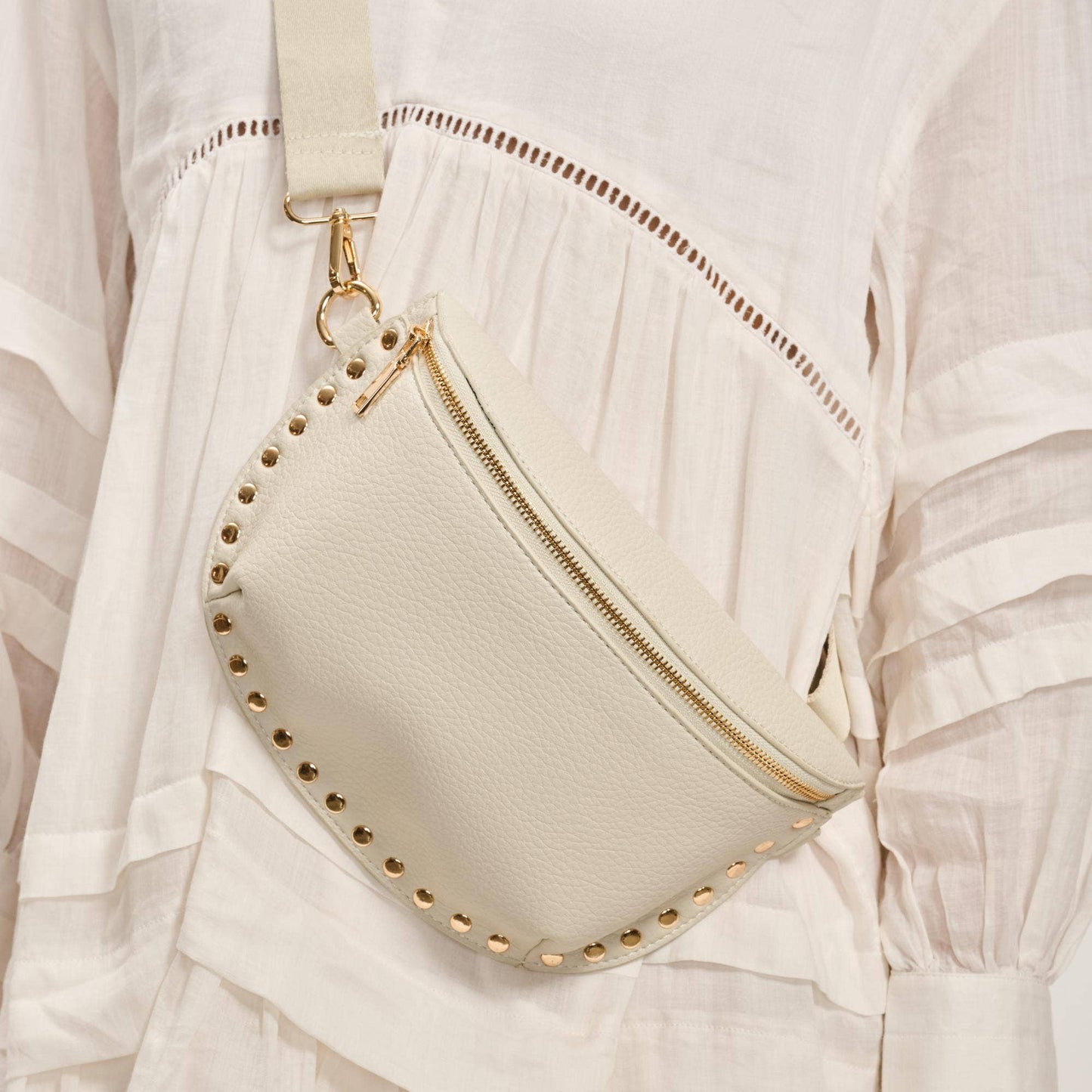 Gizelle Belt Bag: Natural