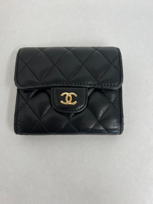 Pre-Loved Chanel Lambskin Compact Wallet