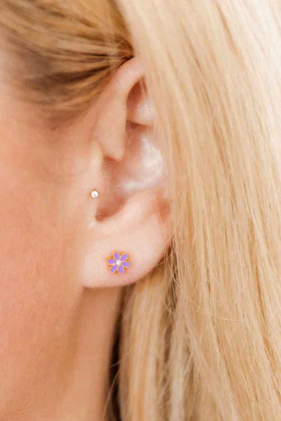 Screwback Stud Earrings in Alli Purple