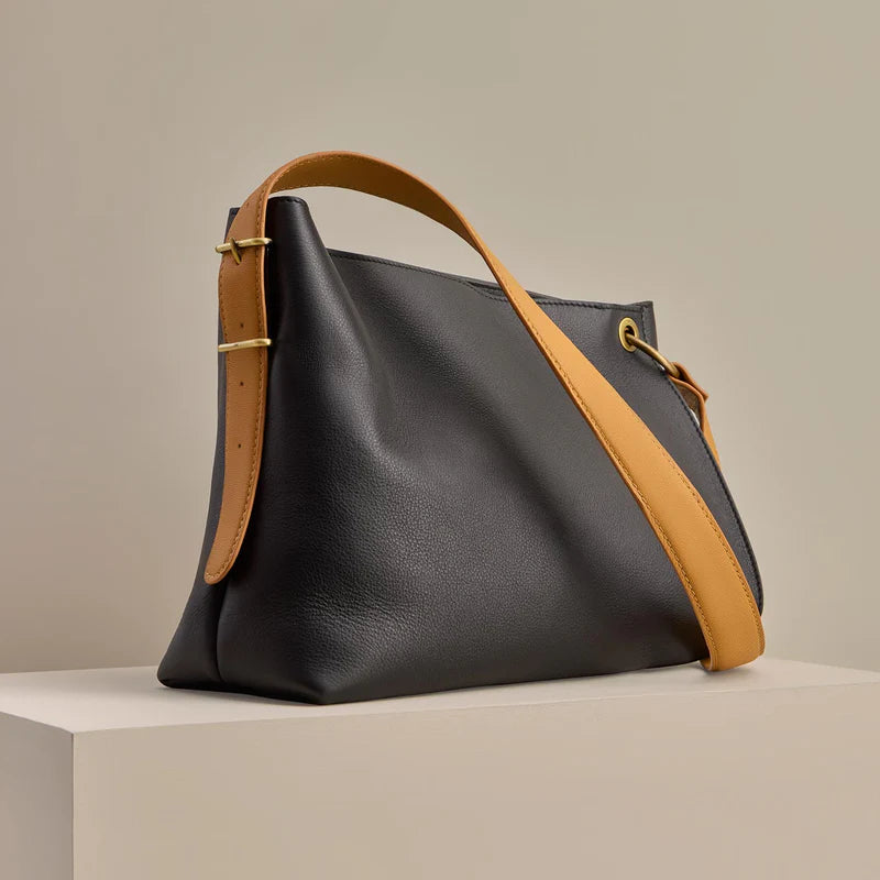 Rayna Shoulder Bag in Black