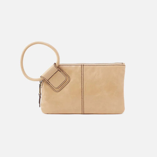 Sable in Desert Sand