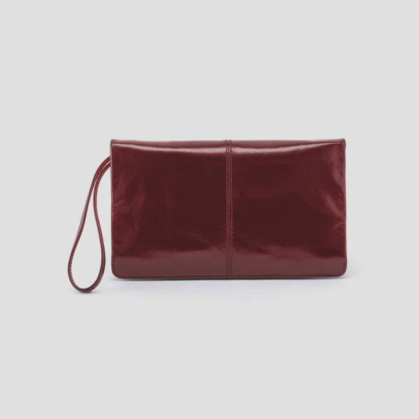 Evolve Wristlet in Saddleberry
