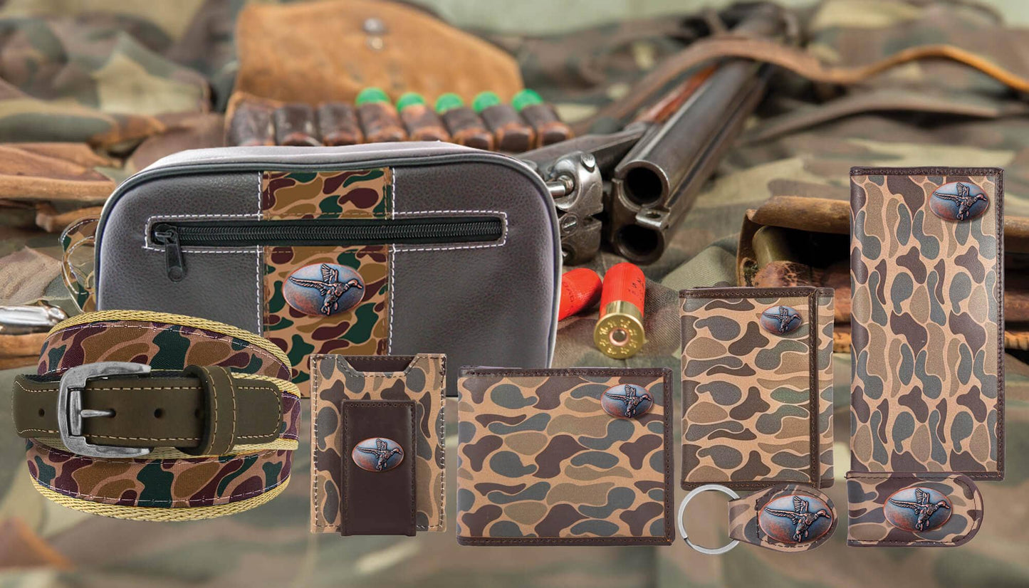 Mallard Men's Magnetic Front Pocket Old School Camo Leather Wallet.: Brown/Tan Camo