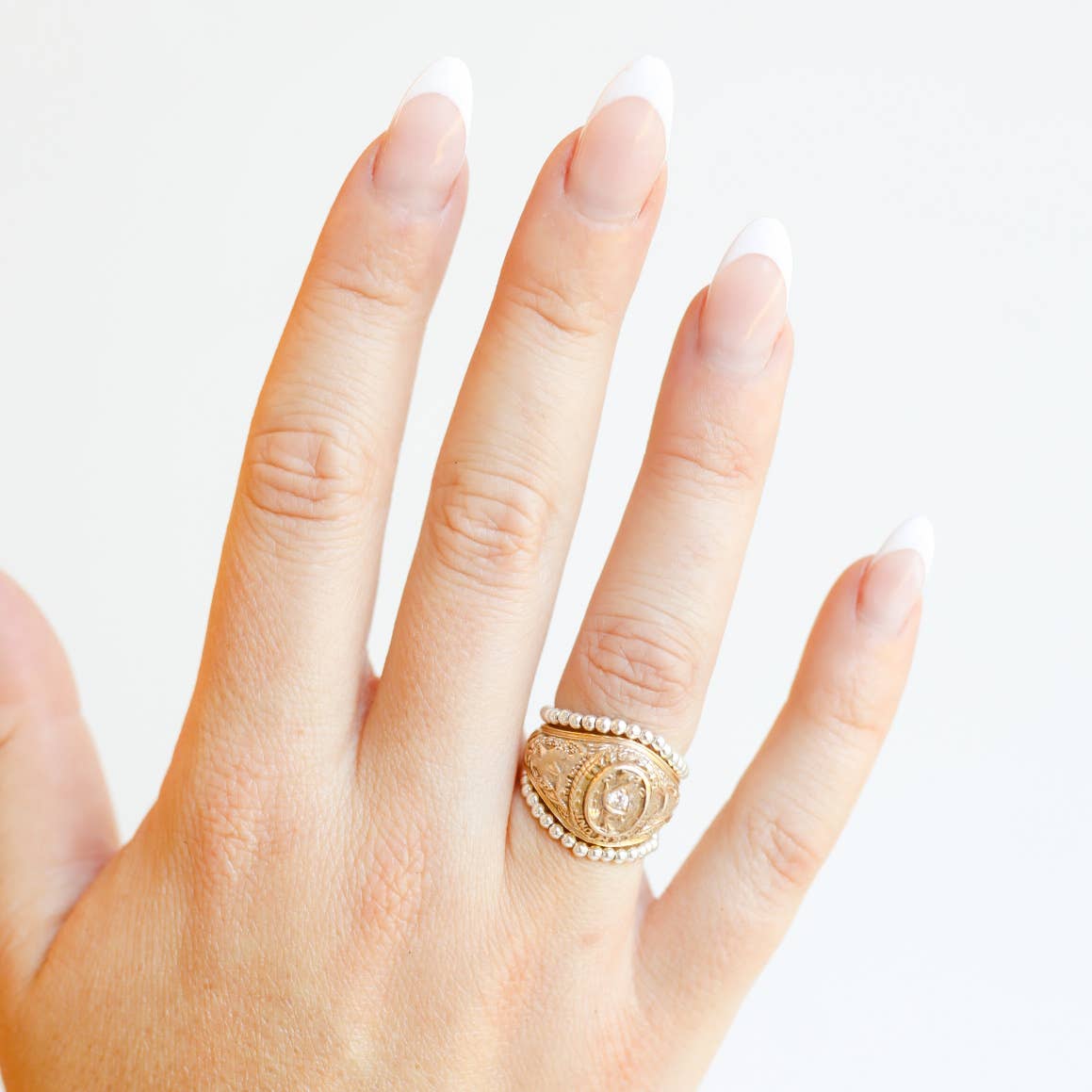 Lexi Beaded Band in Silver: 7/8