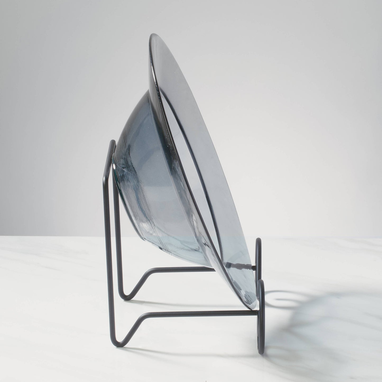 Small Stratford Metal Bowl Easels: Black