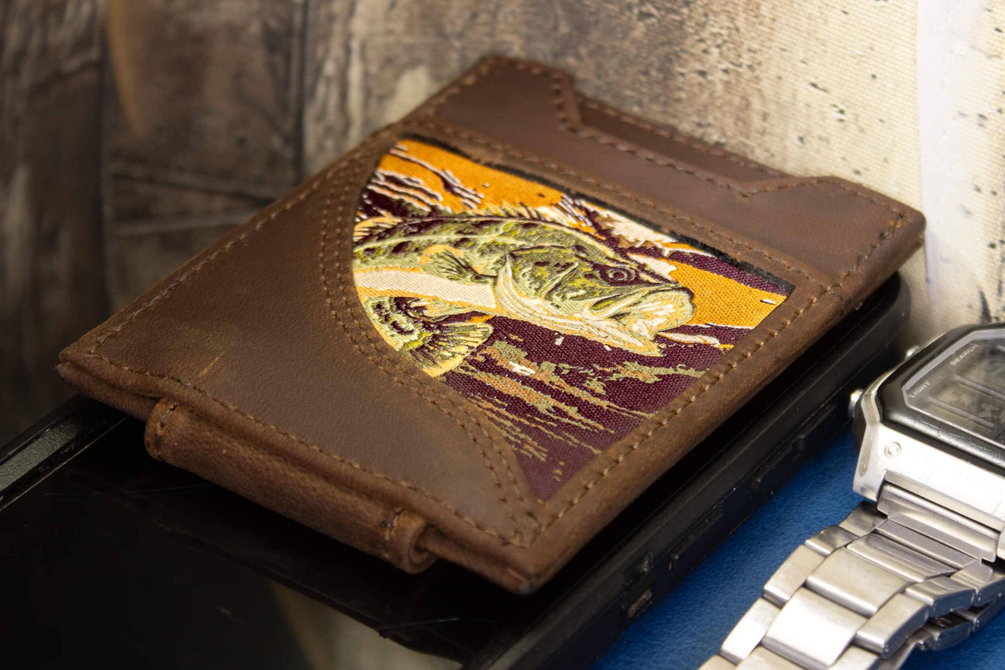 Bass Men's Magnetic Front Pocket Woven Patch Leather Wallet.