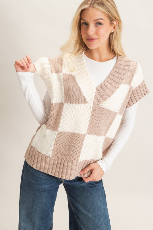 Ribbed V-neck Checkered Sweater Vest