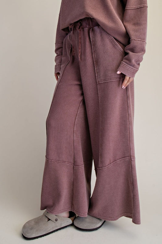 TEXTURED MINEREAL WASHED BELLBOTTOM PANTS Hot Chocolate