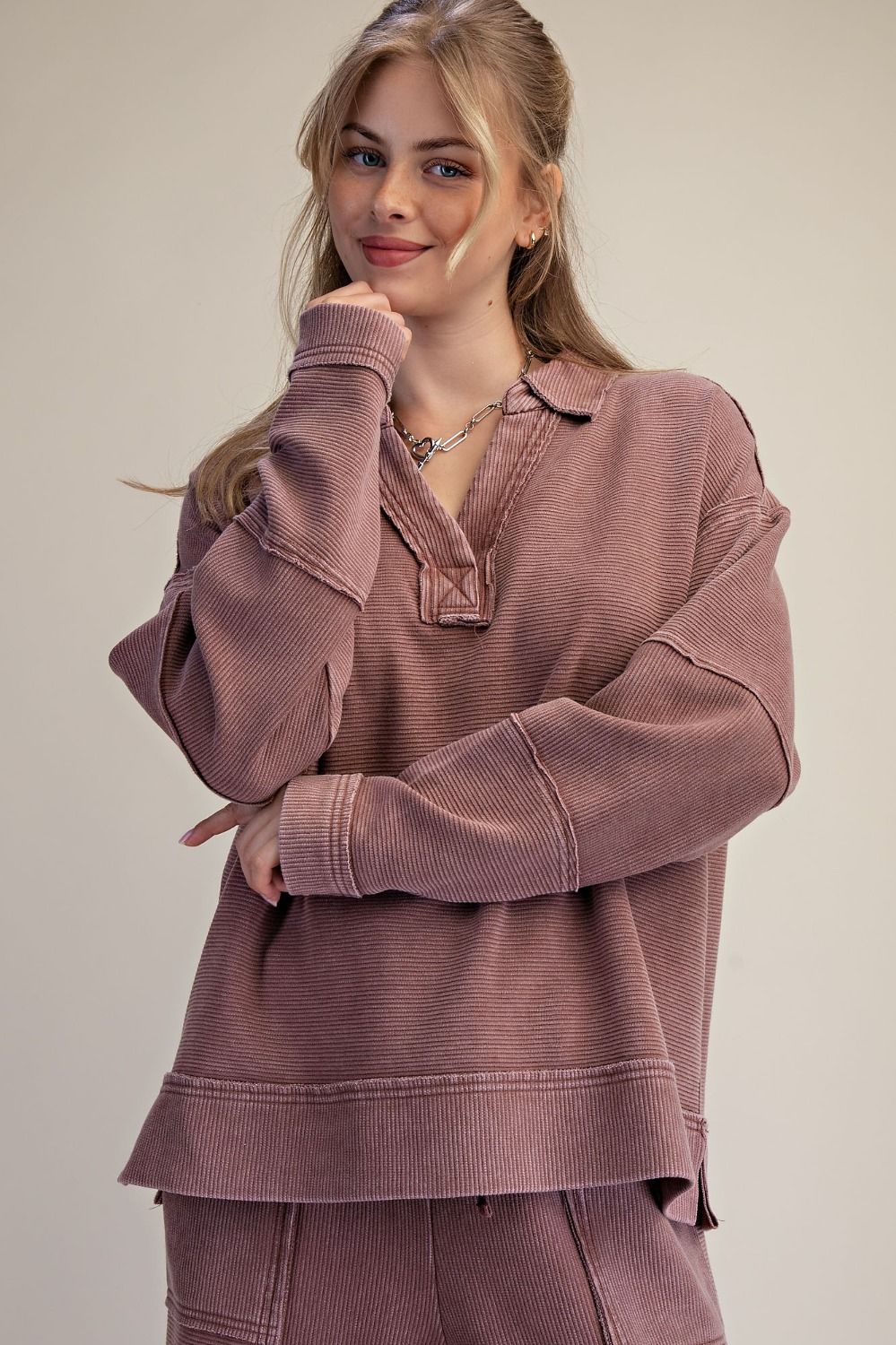 Textured Thermal Washed Pullover in Hot Chocolate