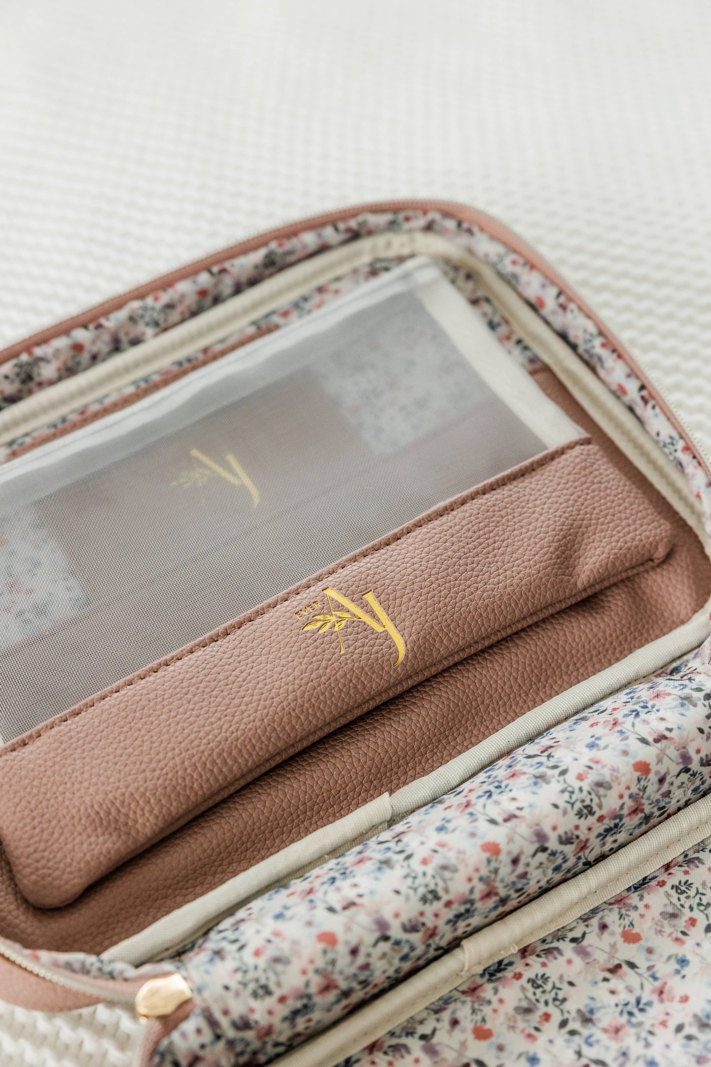Bible Bag Crossbody in Lavender