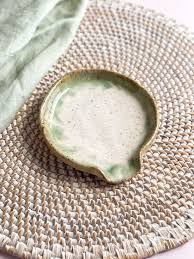 Round Spoon Rest in Matcha Latte