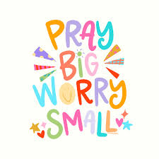 Pray Big Tshirt in Pepper