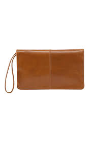 Evolve Wristlet in Truffle