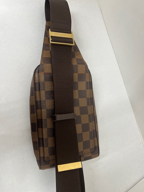 Pre-Loved Louis Vuitton Damier Geronimo